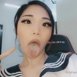 Horny Asian teen #F3ogNLtv