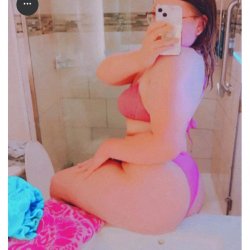 Cute 18 Years Old Teen with Nice Body! #D5y1gx9Z