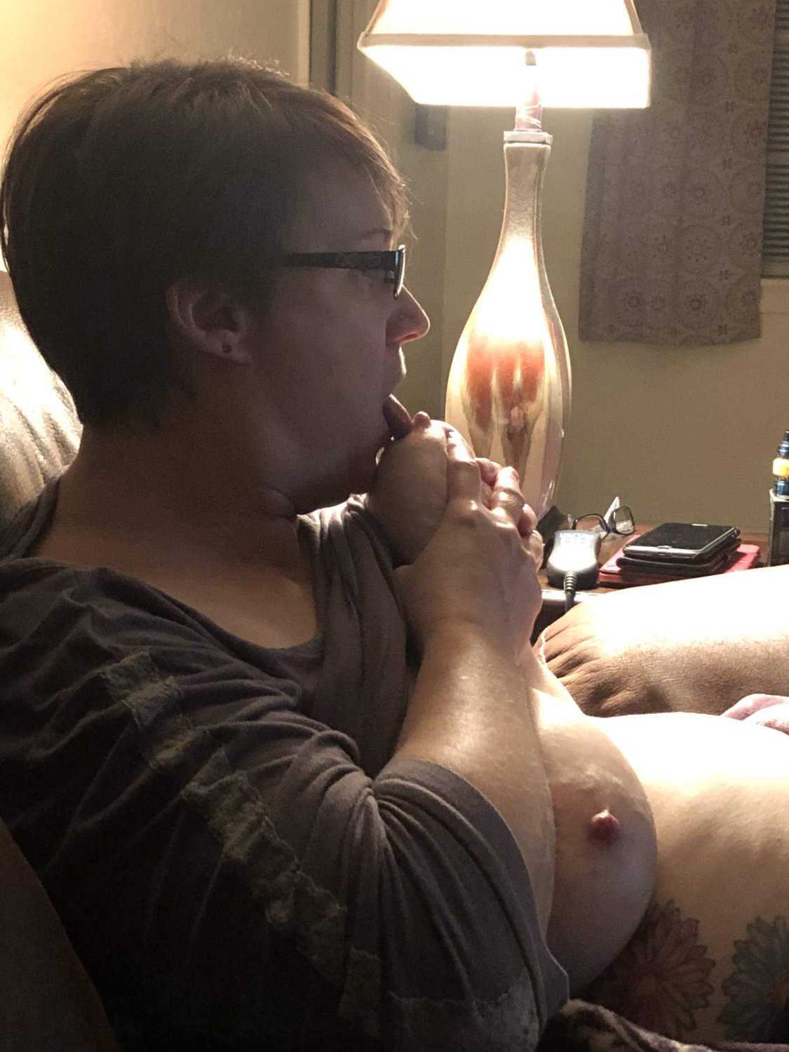 RL Texas wife Laura poses for Hubby #2ezLx8t0