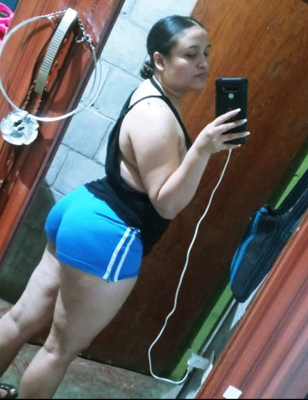 Aporte de un aficionado- mamita con un tremendo y delicioso culote 馃い馃崙馃惙鉂わ笍鉂わ笍 #OXMo21nY