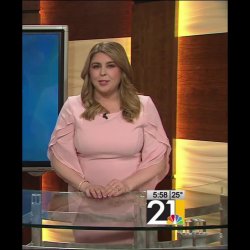 Newsbabe Lindsay McCoy curvy milf tits #8RZMKssq