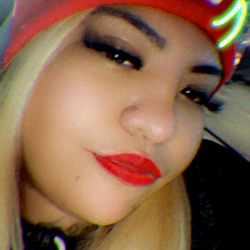 who has more of this fat bitch naomi 👀 #7DWjQbnU