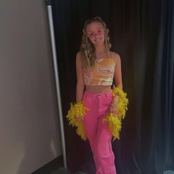 Sexy blonde college teen Michelle #S1LHm5kO