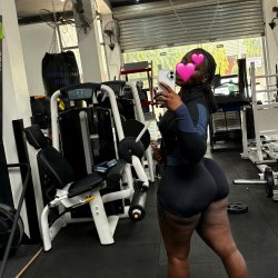 The princess of ébano #IU8Hh1bs