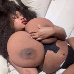 Big black hangers #tUSUgGpx