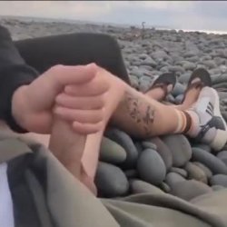 girl jerks off her boyfriend on the beach #DeGh3Ote
