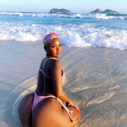 F.O.M.O👋🤑🤚😱 #Qb8yx4lU