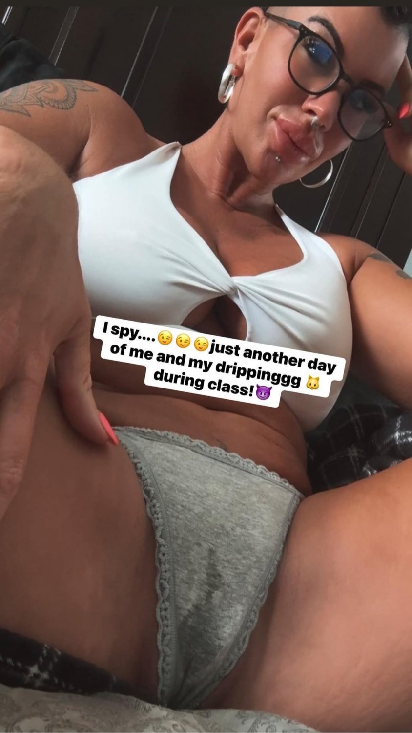 Mohawk milf #id4faNU6