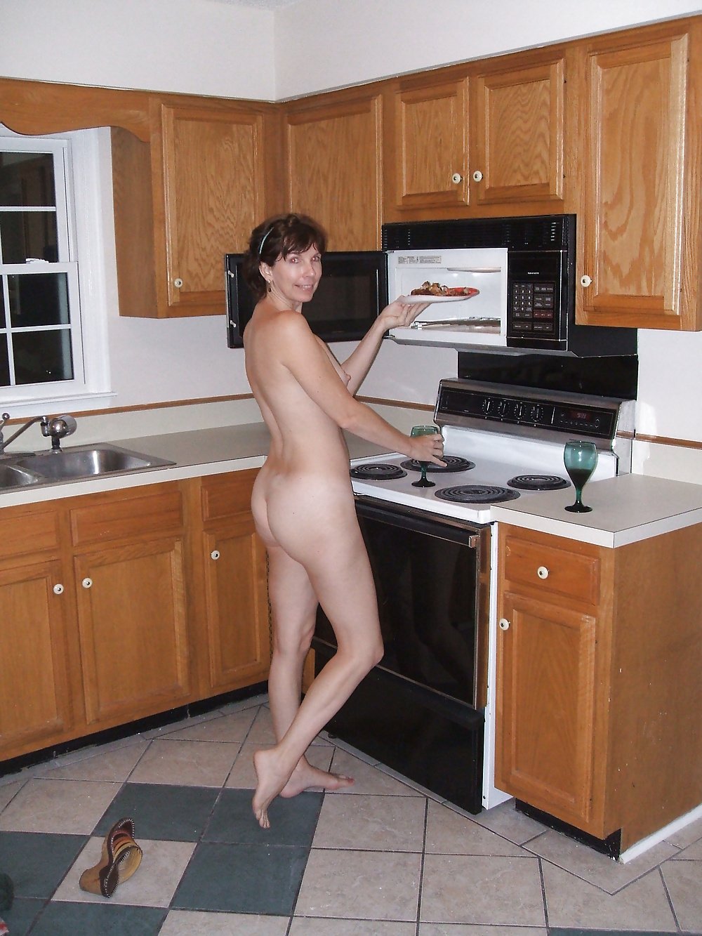 Tommie - At Home And At Work - Part 1.     (x3) #axDH8NEH