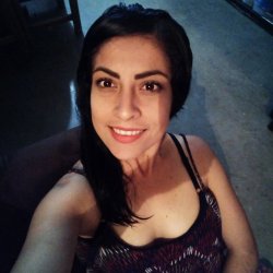 Chancla de mi prima en mi pene ella es mi prima 100% real que opinan de ella (vane) #UdzlQuY7