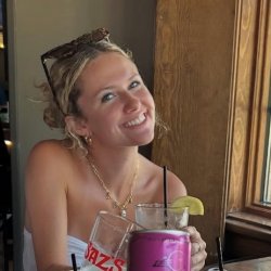 Need a gamer bud who likes stroking to Irls? Pls be around my age #cK1UT53o