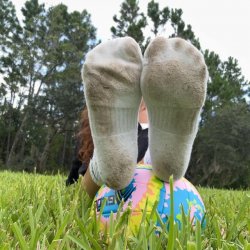 Thick Latina with pretty feet #VqA7TZ5P