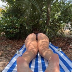 Thick Latina with pretty feet #jtGscweS