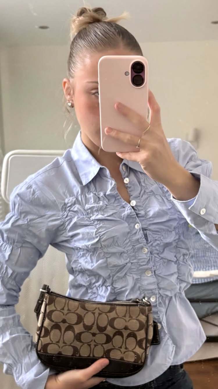 Cute blonde IRL teen is a petite foreign exchange student #b2BPWdWa