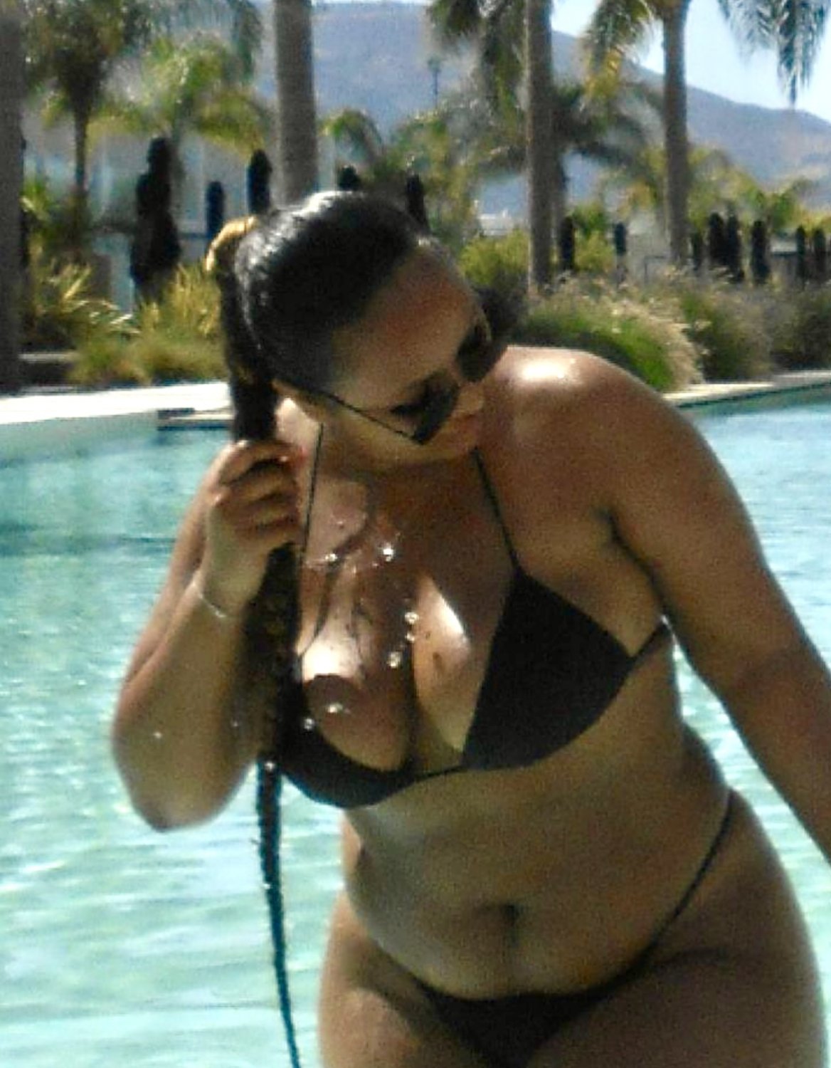 Couldn’t leave out this busty nigga & her fat fucking ass on Wagon Wednesday #jiQH882N