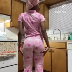 More cheeks #nF3oMlU2