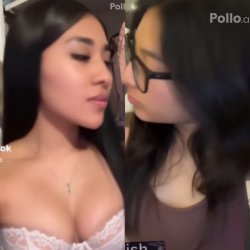 Lesbian Kiss #voq1gRba