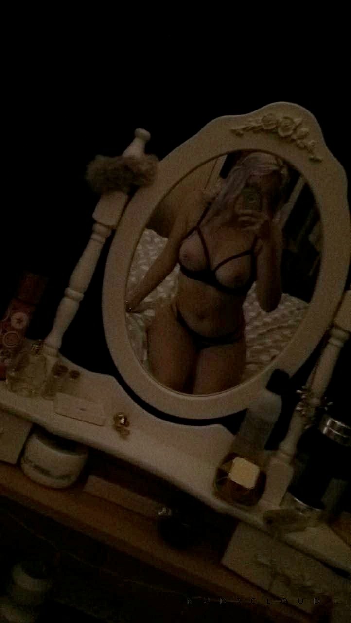 perky titty white slut #cvs7nviJ